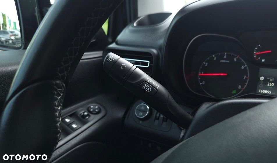 Opel Combo Life 1.5 D Automatik Start/Stop Innovation - 19
