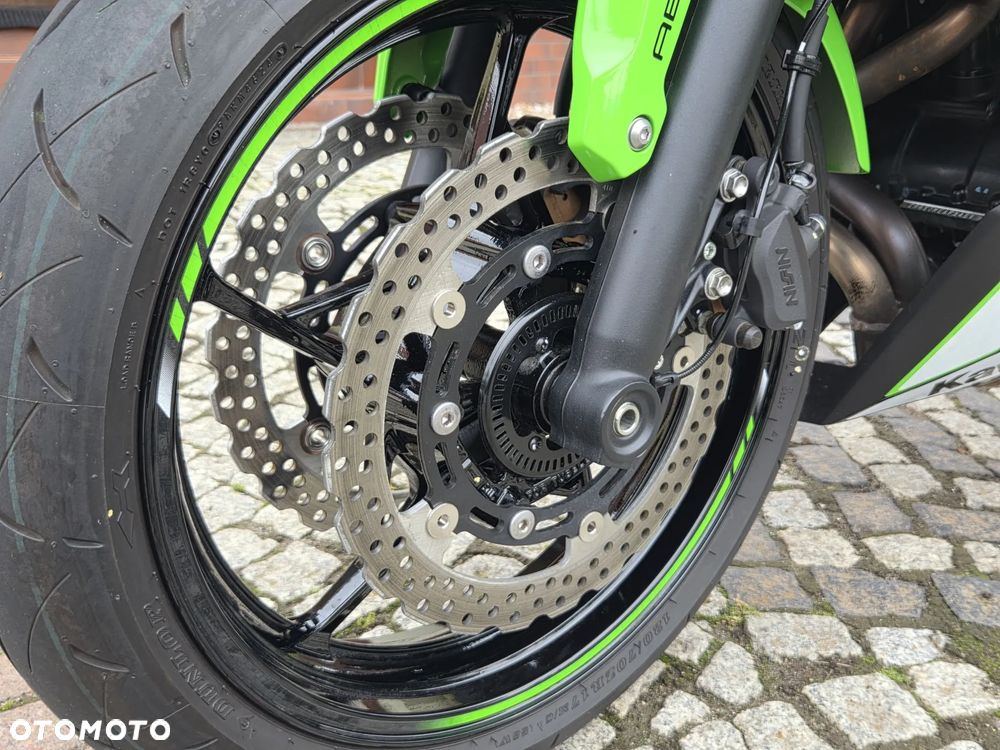 Kawasaki Ninja - 15
