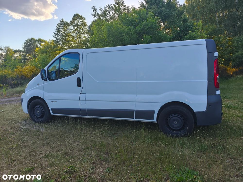 Renault TRAFIC - 6
