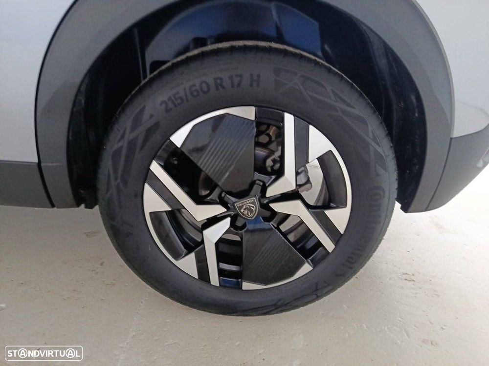 Peugeot 2008 1.2 Hybrid Allure e-DCS6 - 11