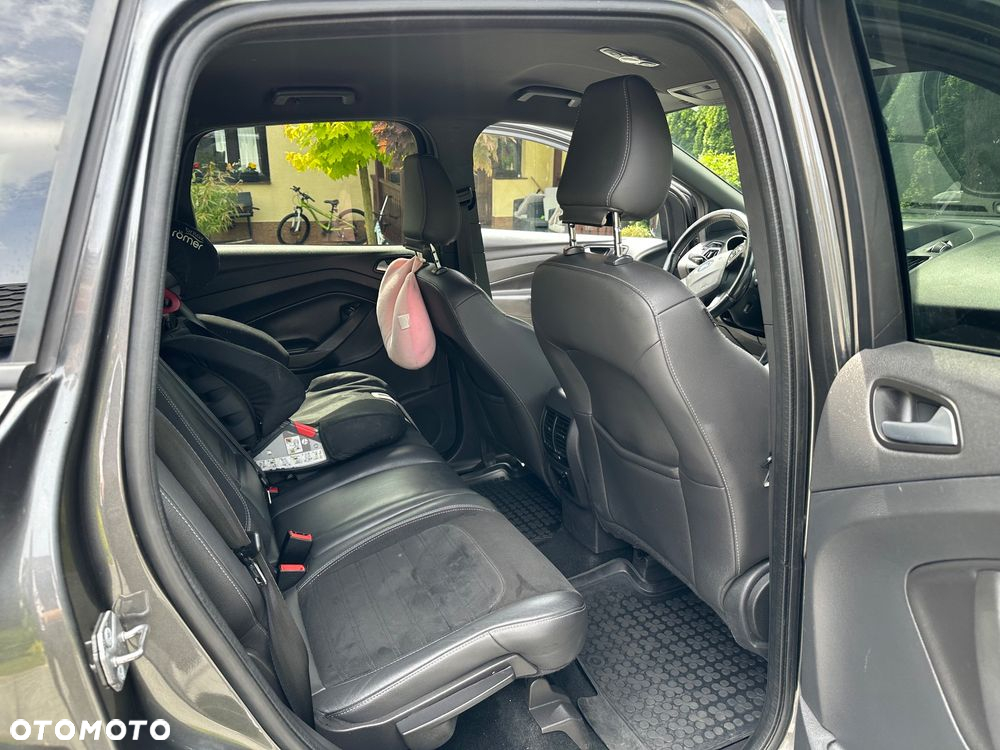 Ford Kuga 2.0 TDCi 4x4 ST-Line - 8