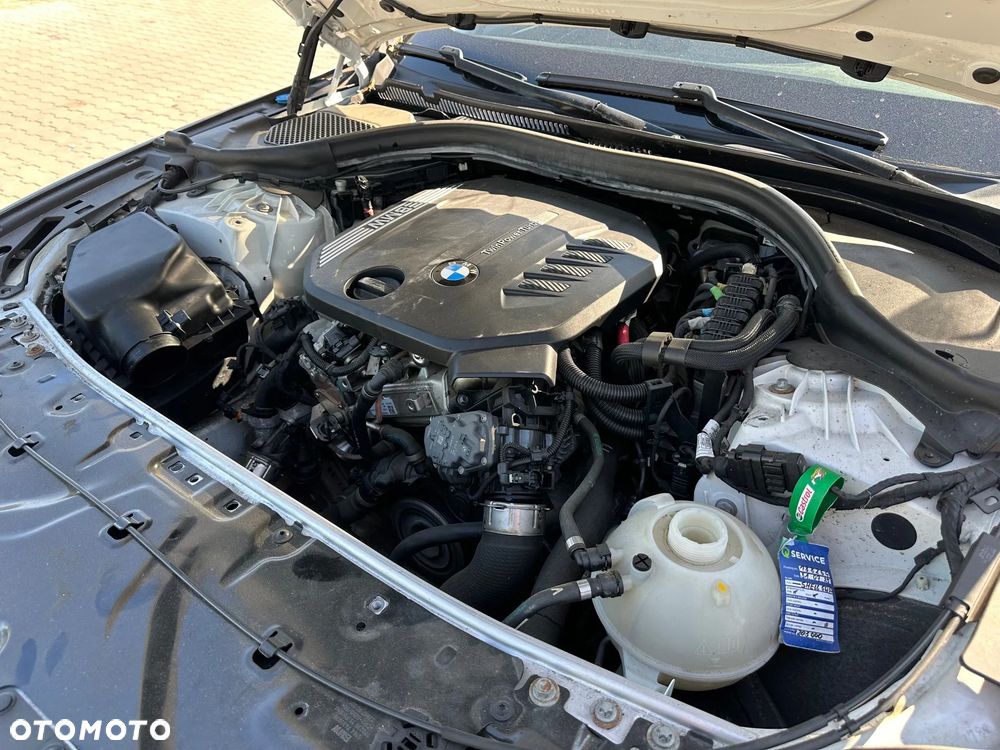 BMW Seria 5 - 12