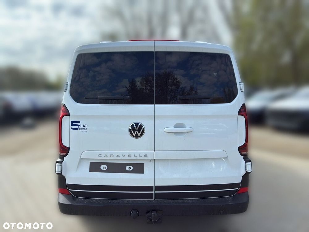 Volkswagen Caravelle - 5