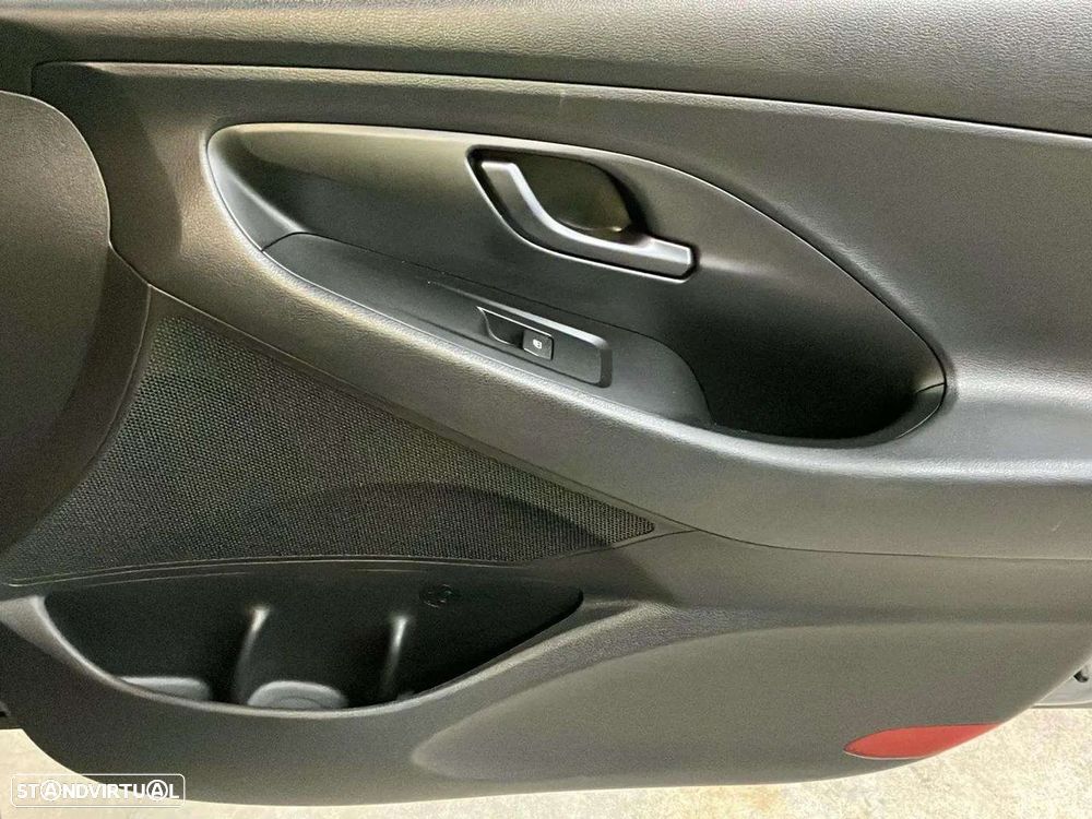 Hyundai i30 Fastback - 22