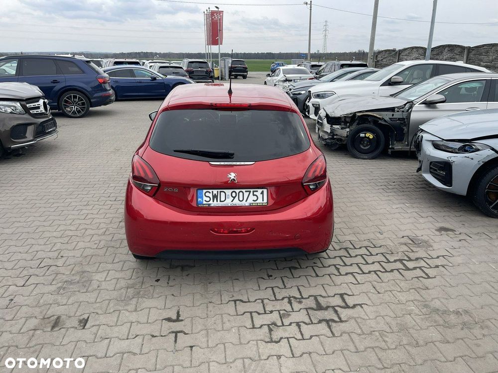 Peugeot 208 1.2 PureTech GPF Allure S&S - 8