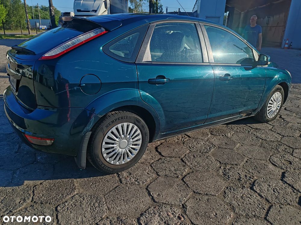 Ford Focus 1.6 Ambiente - 3
