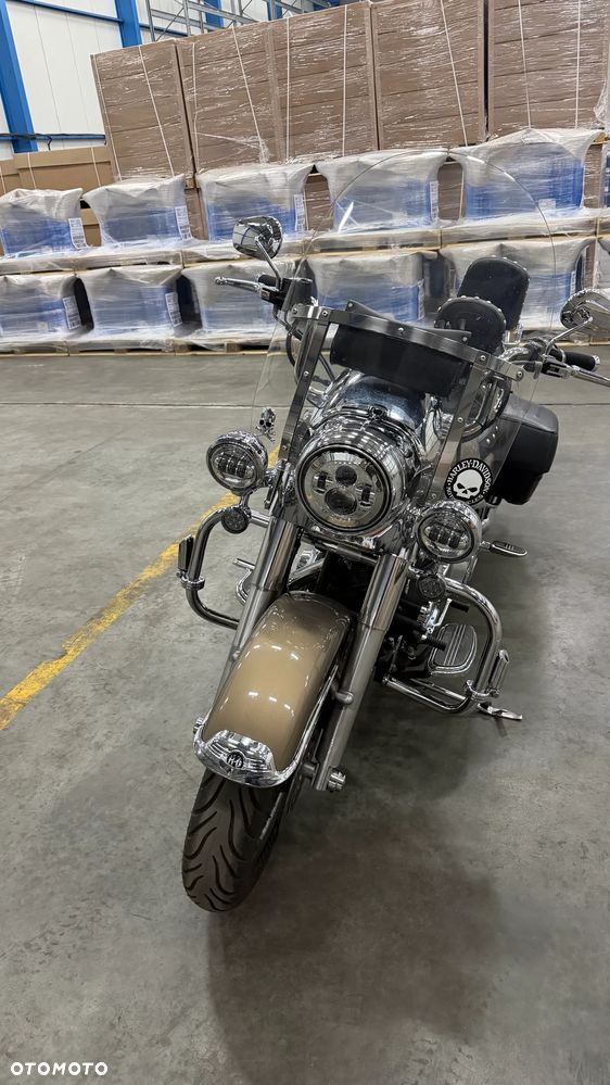 Harley-Davidson Touring Road King - 11