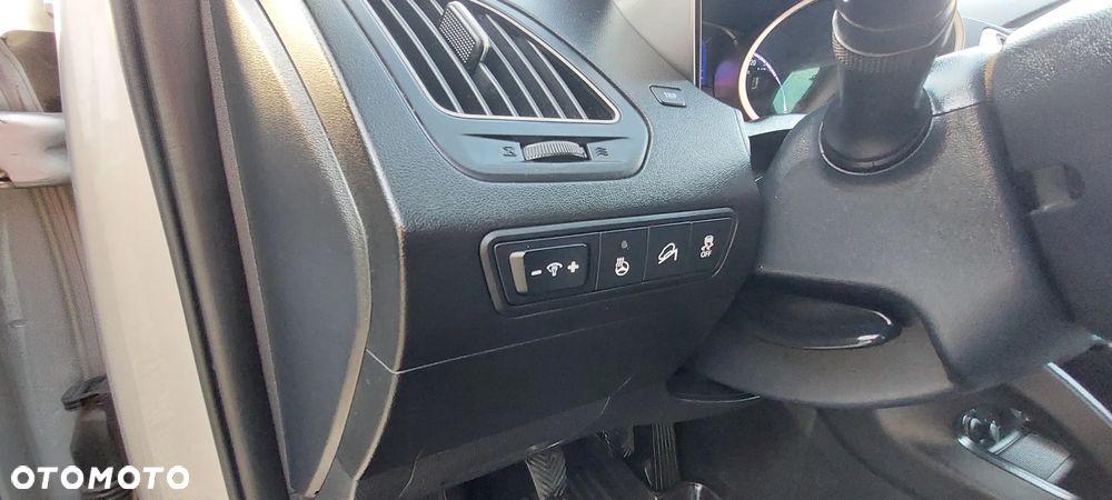 Hyundai ix35 2.0 CRDi 4WD Premium - 16