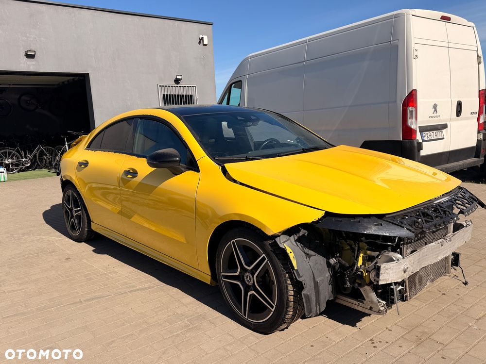 Mercedes-Benz CLA 180 d 7G-DCT AMG Line - 1