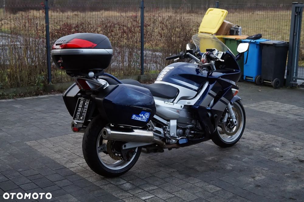 Yamaha FJR - 11