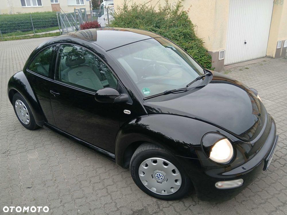 Volkswagen New Beetle - 8