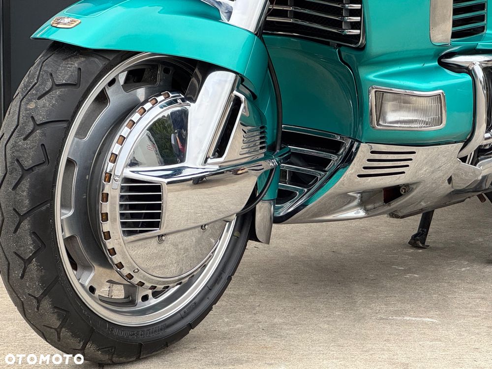 Honda GL - 32