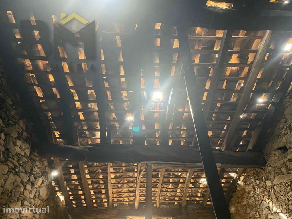 Moradia em estado de ruina - Grande imagem: 4/11