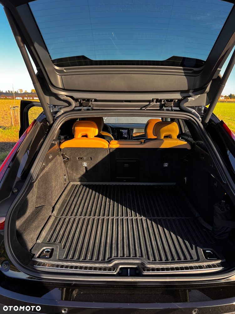 Volvo V90 Cross Country D5 AWD Pro - 22