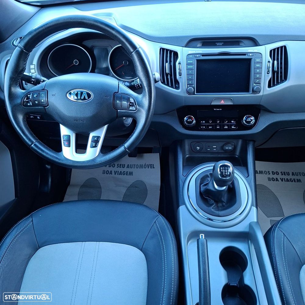 Kia Sportage 1.7 CRDi ISG TX Navi - 12