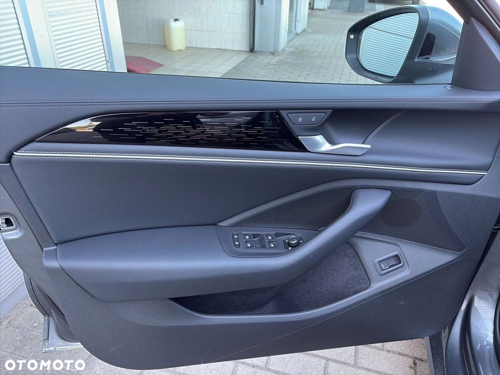 Volkswagen Passat Variant 2.0 TSI Business Plus DSG - 11