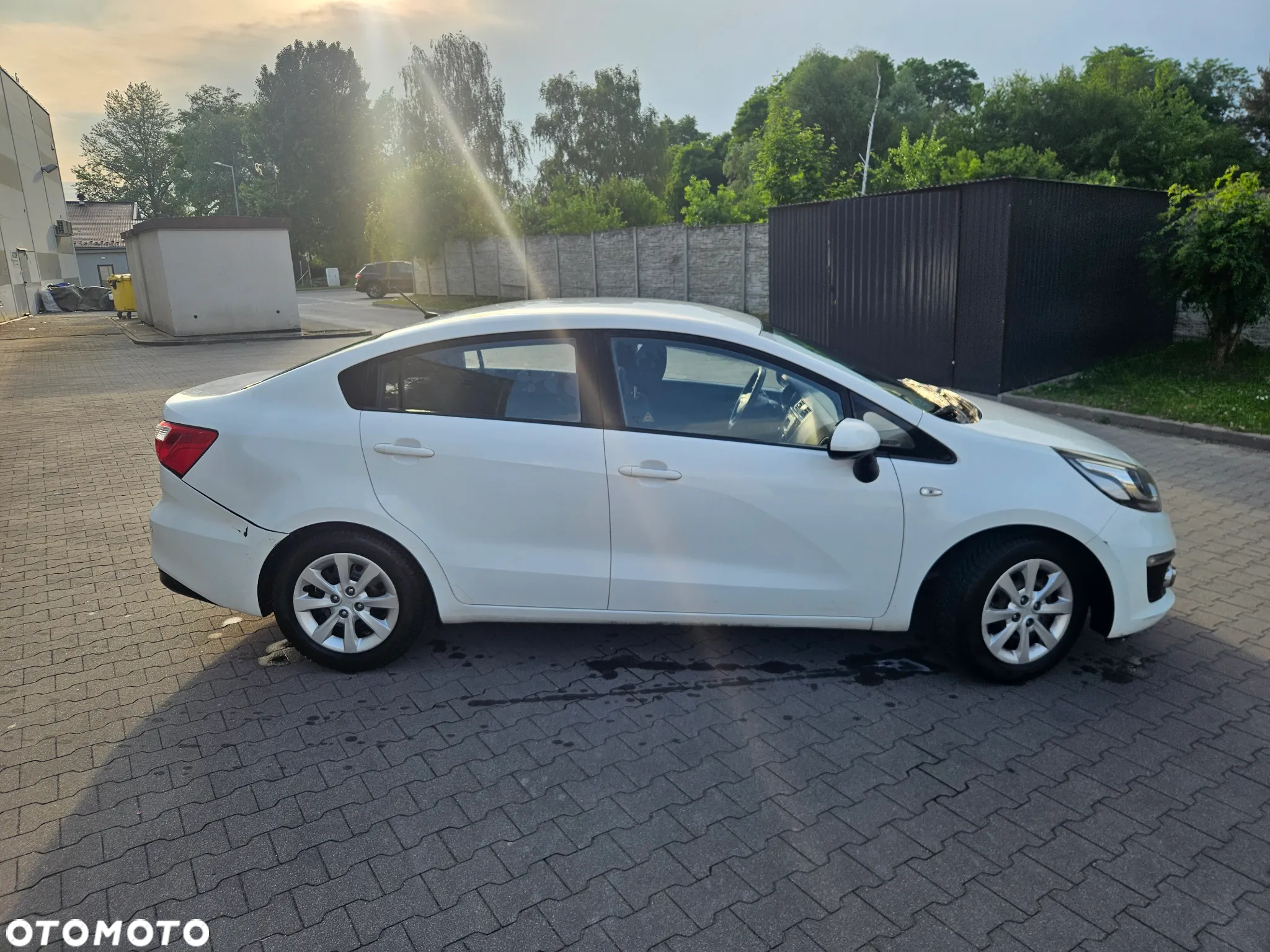 Kia Rio - 5