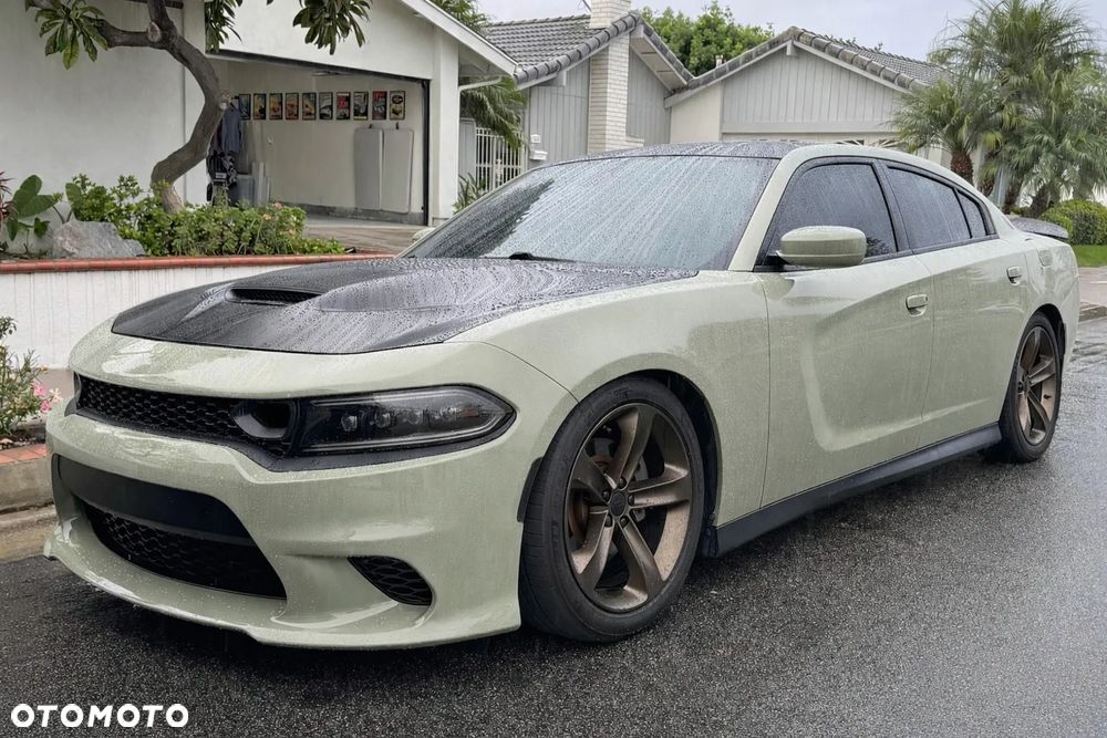 Dodge Charger 5.7 R/T - 2