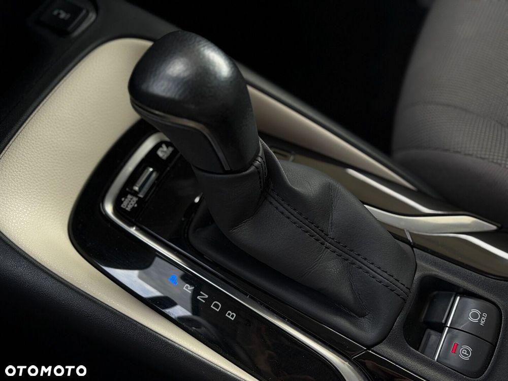 Toyota Corolla 1.8 Hybrid Comfort - 24