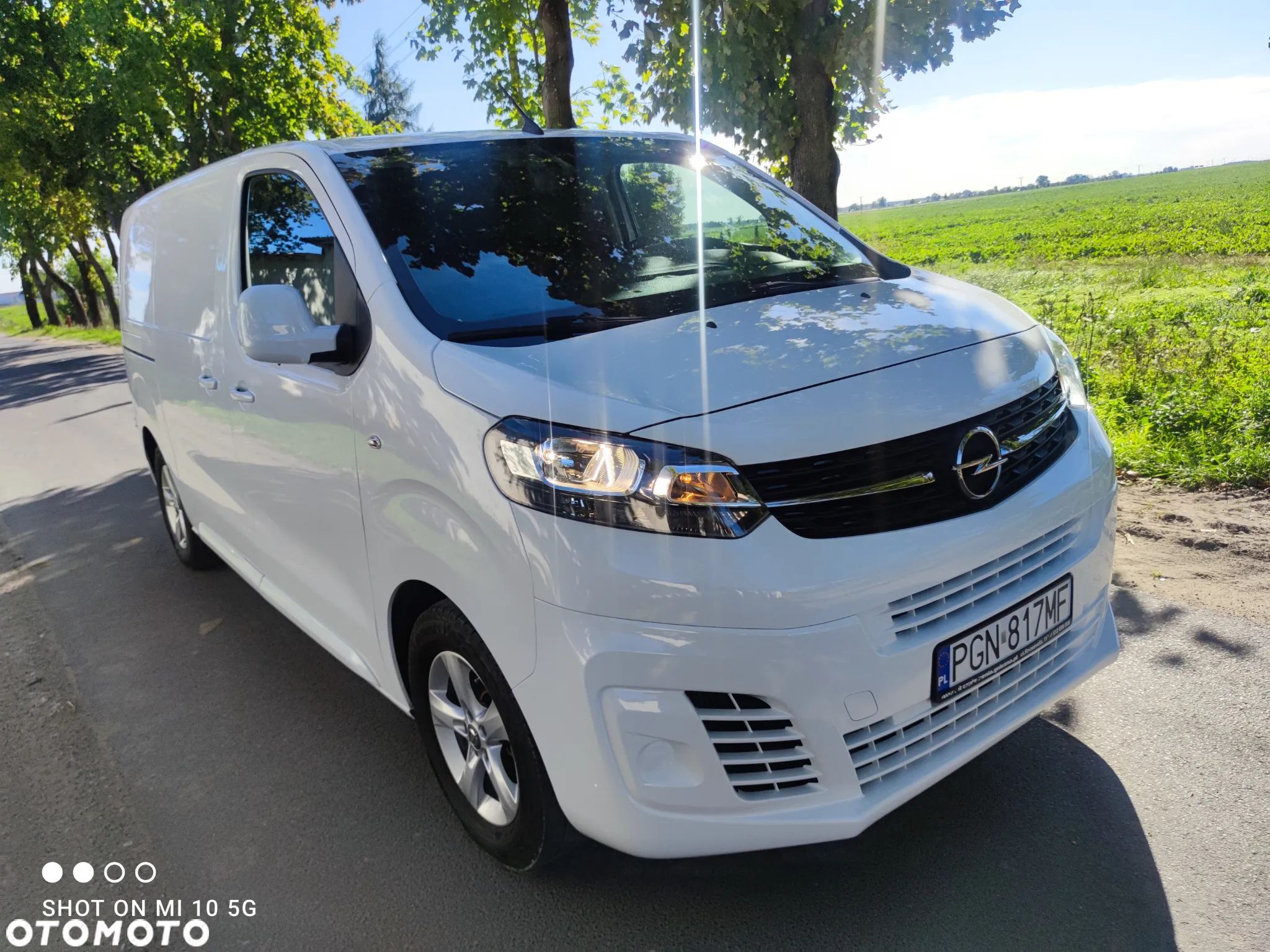 Opel Vivaro - 1