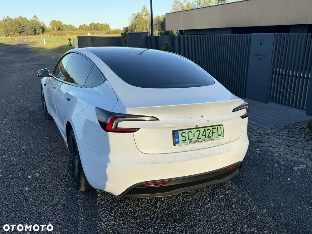 Tesla Model 3 Standard Hinterradantrieb - 4