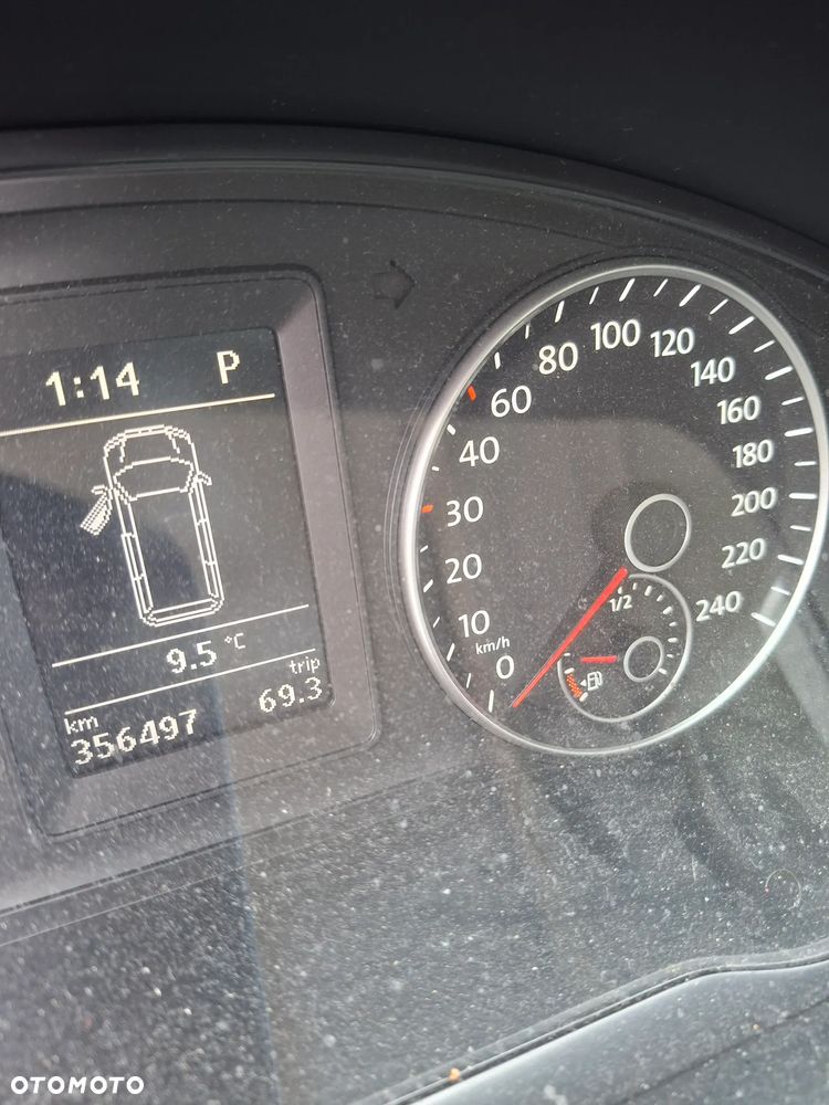 Volkswagen Multivan - 15