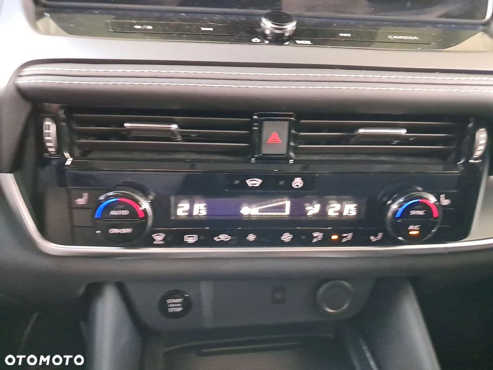 Nissan Qashqai 1.3 DIG-T MHEV N-Connecta Xtronic - 18