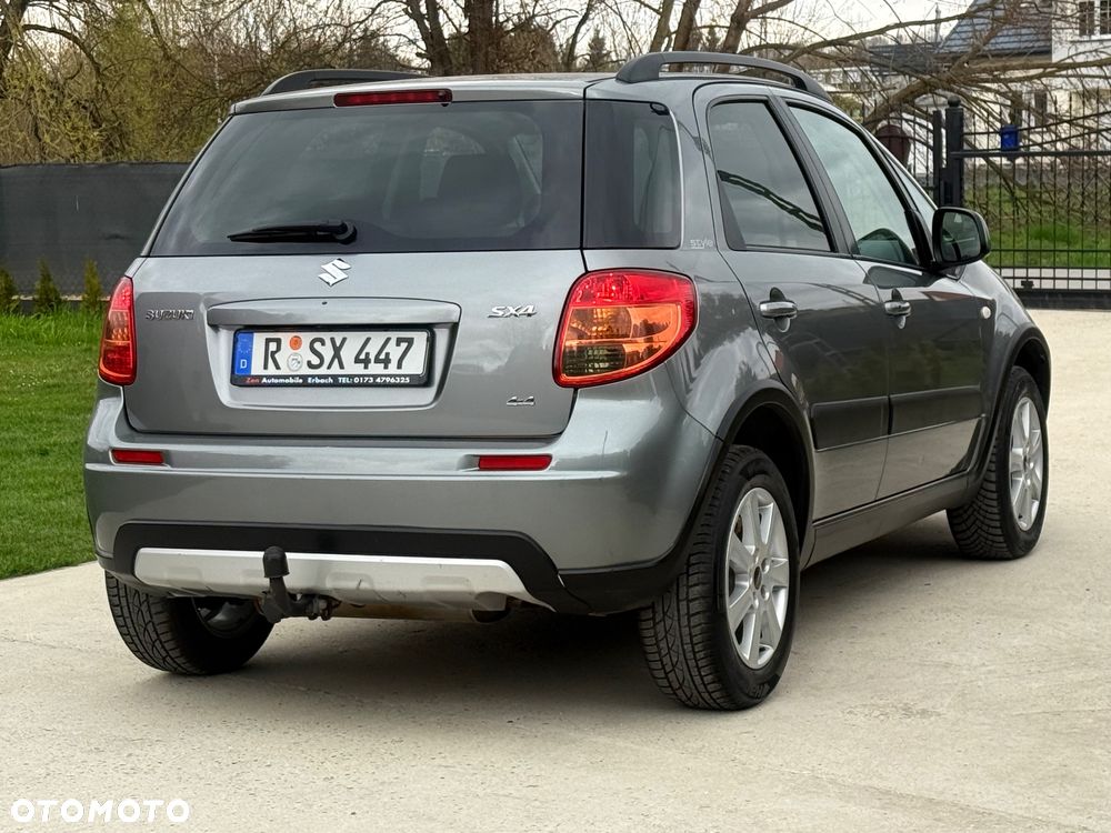 Suzuki SX4 1.6 VVT 4x4 Style - 18
