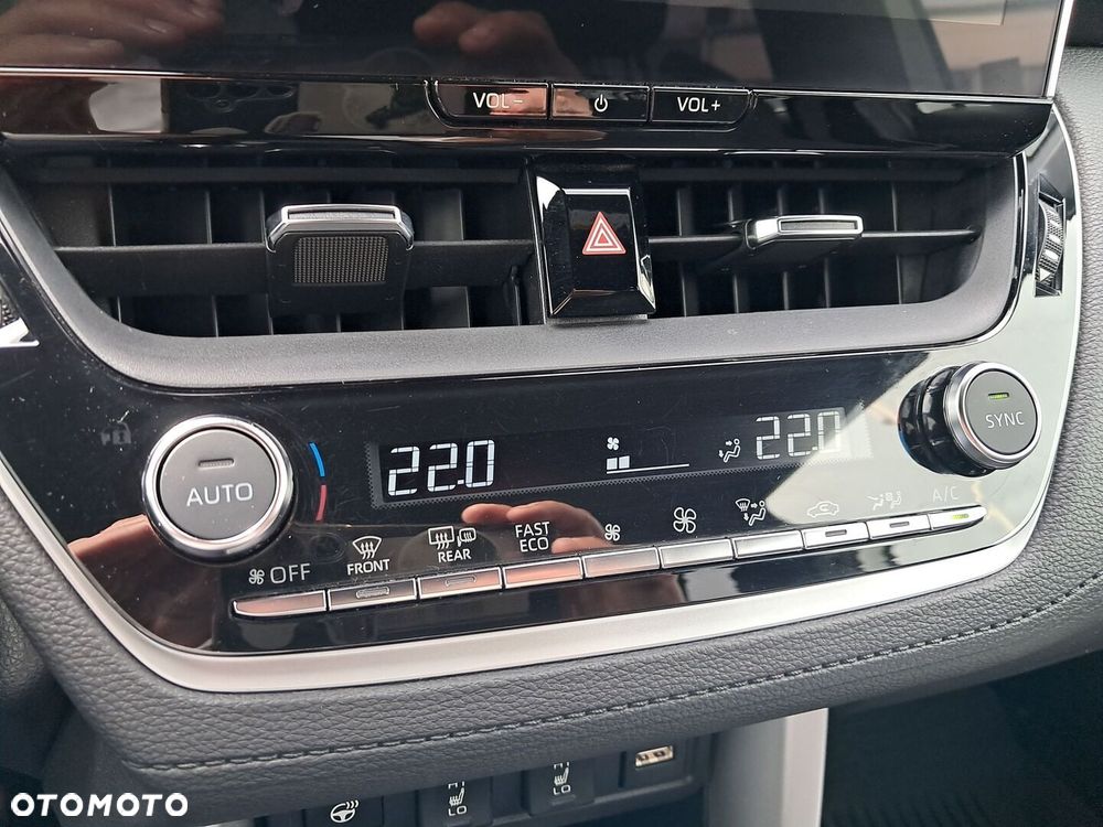 Toyota Corolla Cross 2.0 Hybrid Style - 18