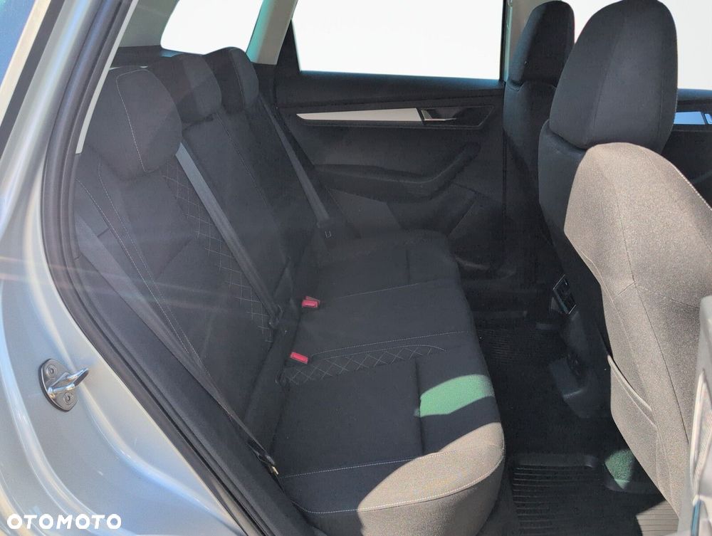 Skoda Karoq 1.6 TDI SCR 4x2 Ambition - 12