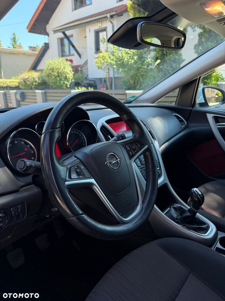 Opel Astra 1.4 Selection - 19