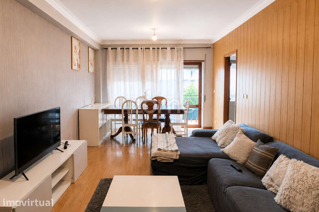 Apartamento T3 com garagem fechada junto ao Braga Shoping - Grande imagem: 2/11