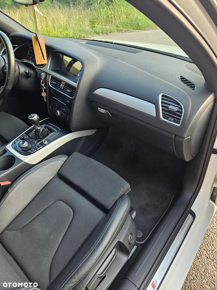 Audi A4 Avant - 16