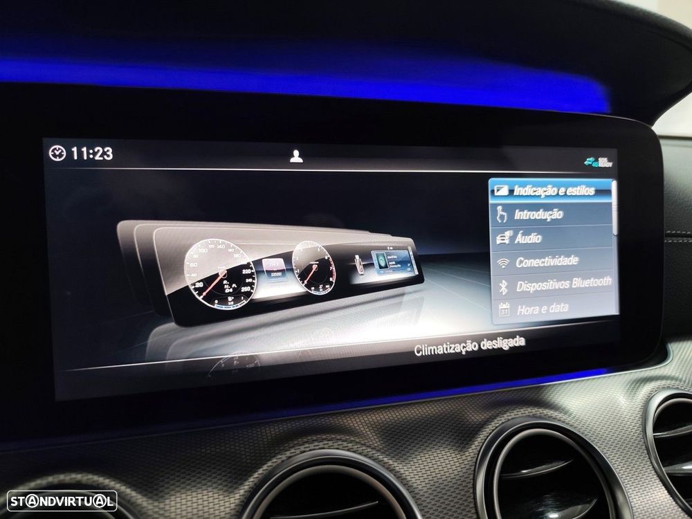 Mercedes-Benz E 300 de AMG Line - 33