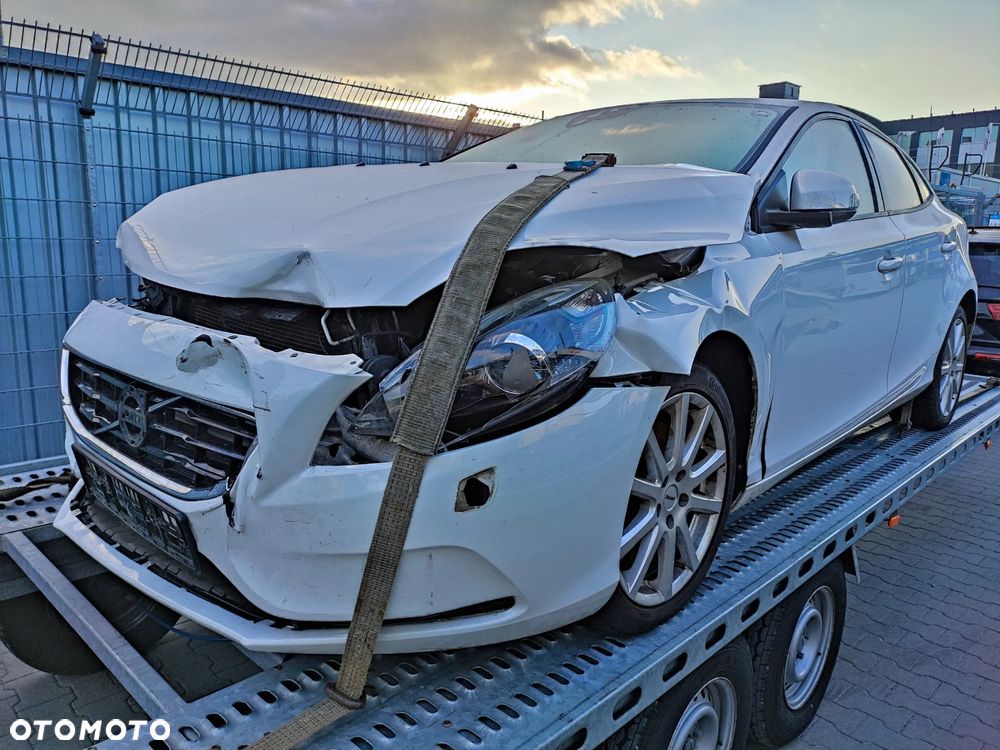 Volvo V40 D3 Kinetic - 18