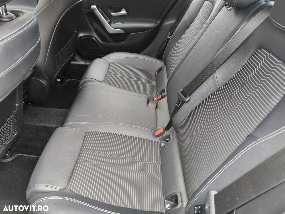 Mercedes-Benz A 180 7G-DCT Edition 2020 - 11