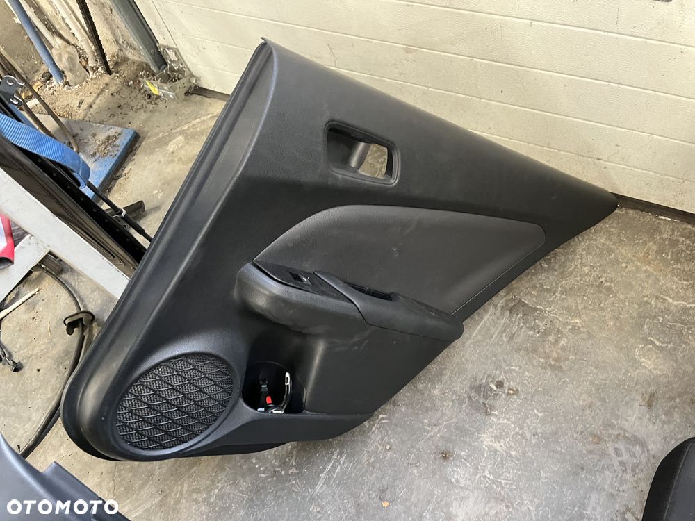Fotele komplet wnętrze Toyota Prius IV - 10