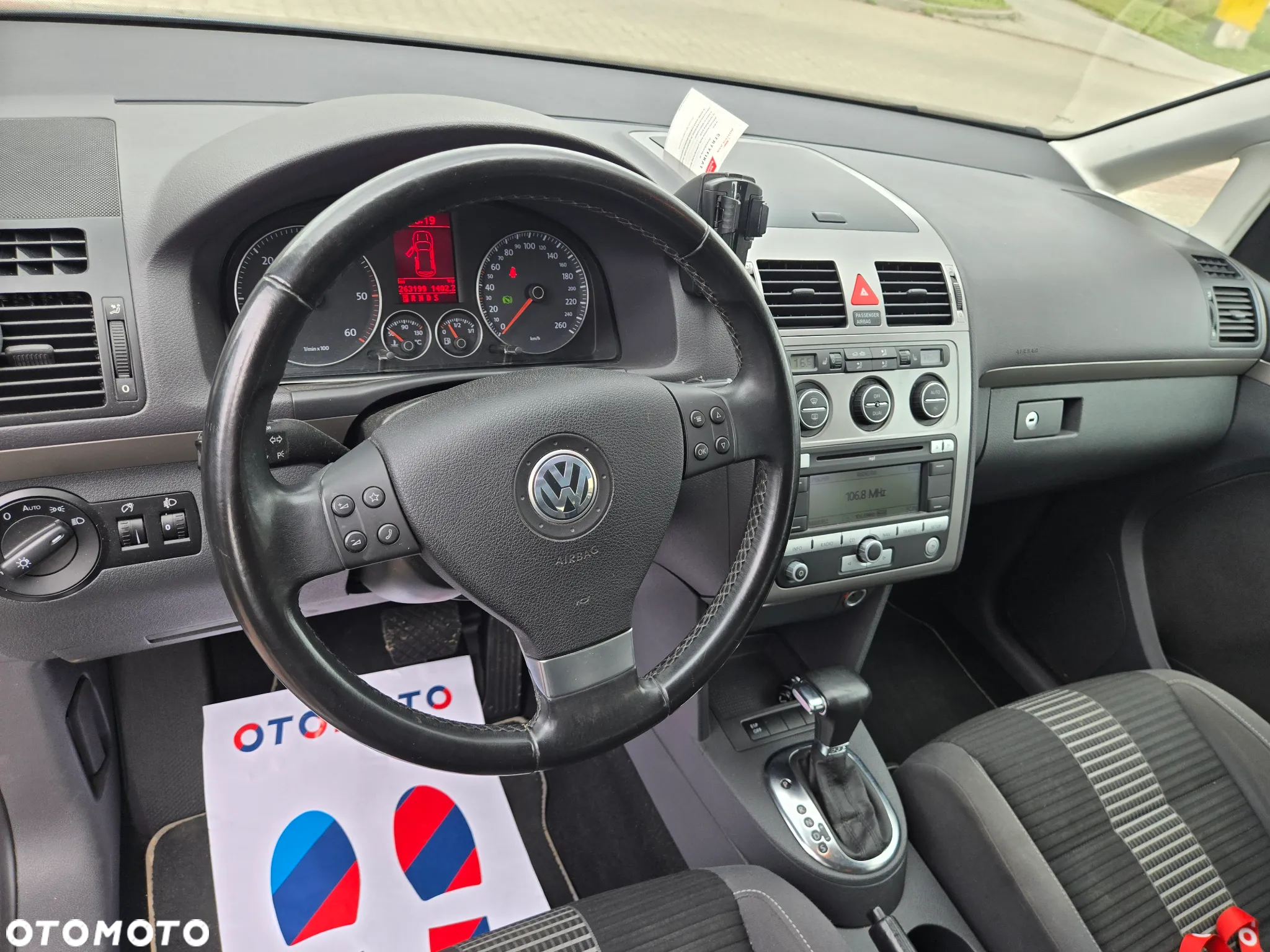 Volkswagen Touran 1.9 TDI DPF DSG Goal - 7
