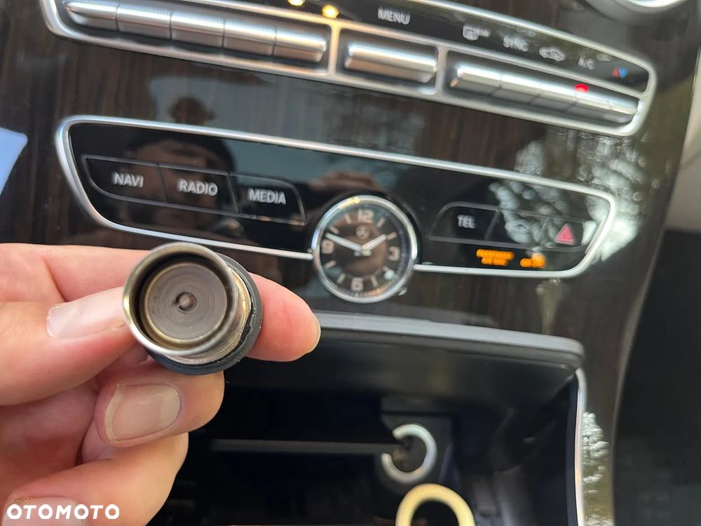 Mercedes-Benz Klasa C 300 4Matic 9G-TRONIC Exclusive - 29