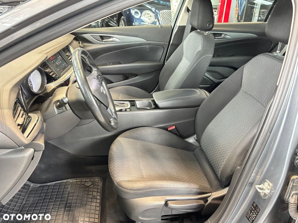 Opel Insignia - 9