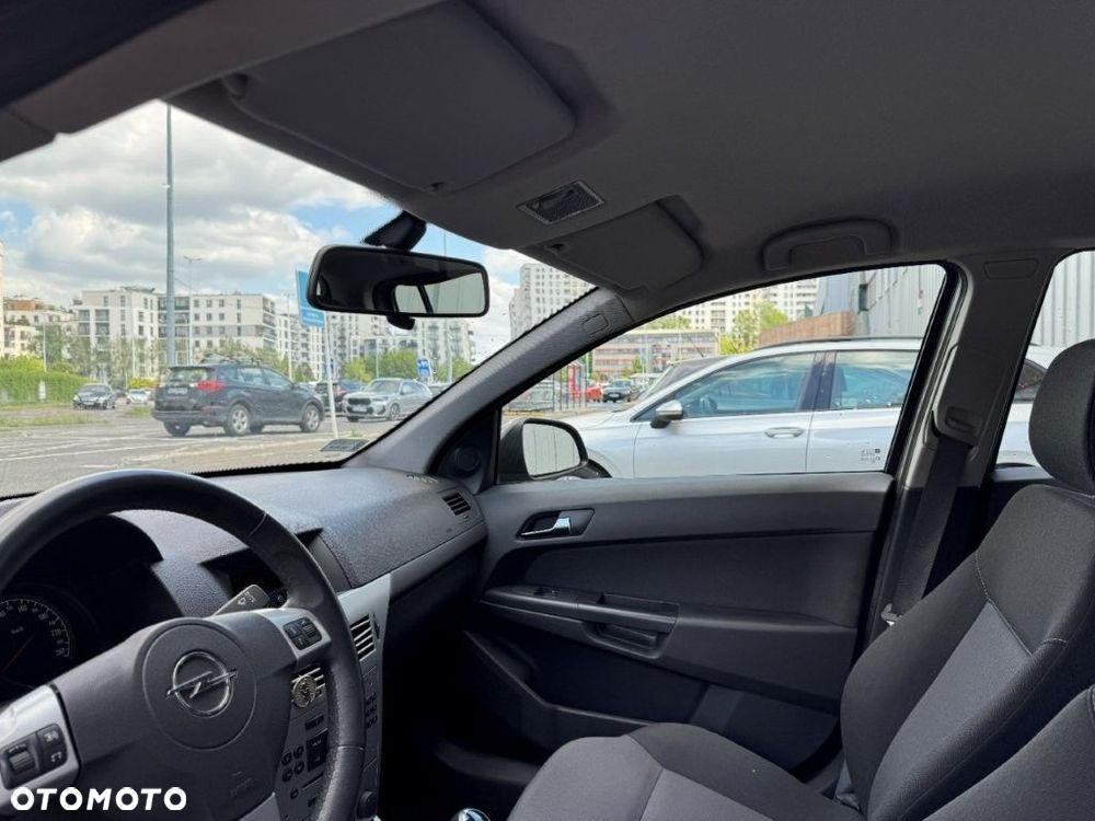 Opel Astra 1.6 - 8