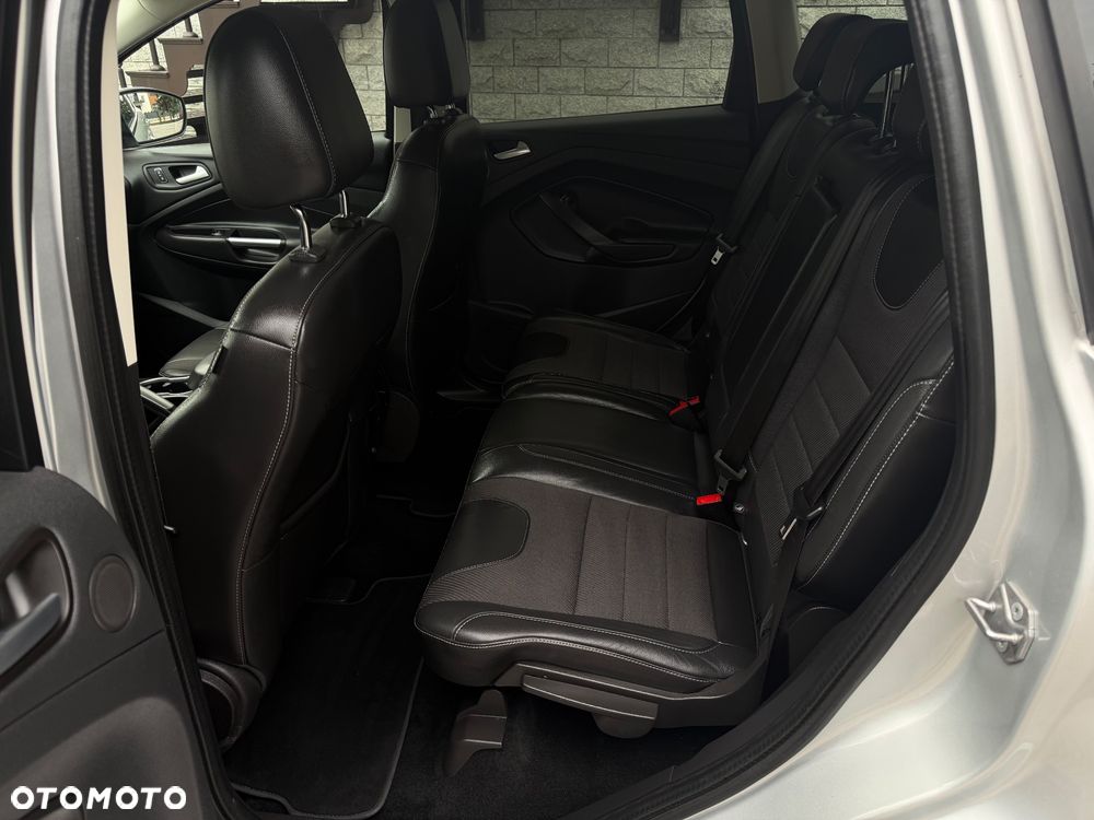 Ford Kuga 1.5 EcoBoost 2x4 Titanium - 21