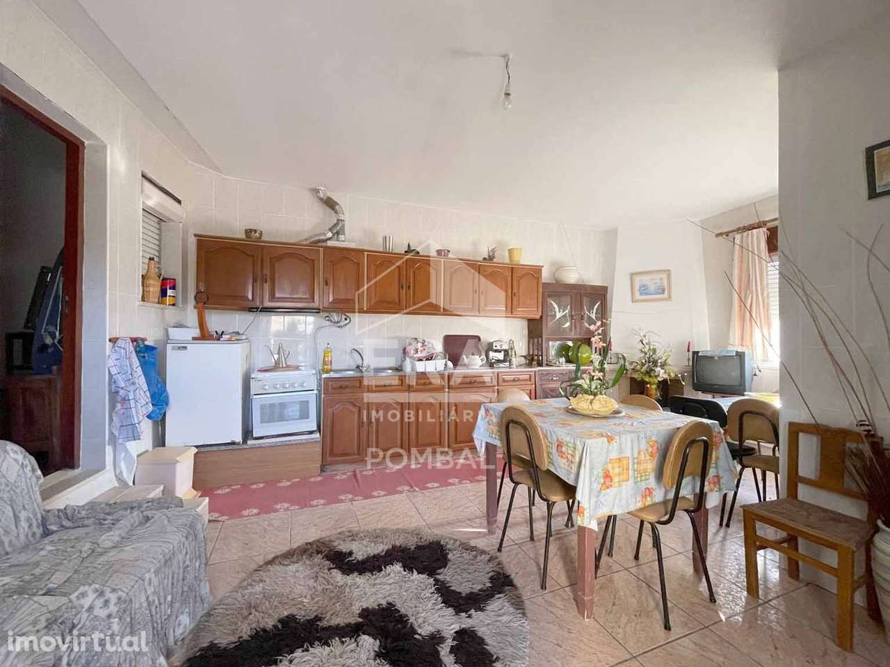 Moradia T4 com Jardim e Garagem - Grande imagem: 4/17