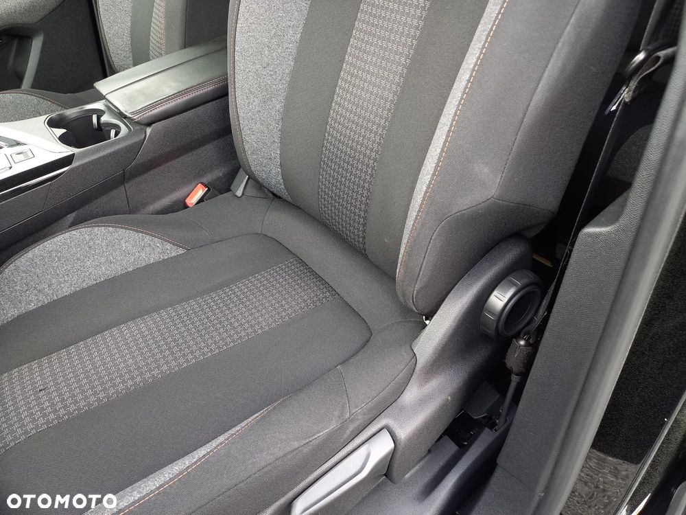 Peugeot 3008 BlueHDi 130 Stop & Start EAT8 Active Business-Paket - 31