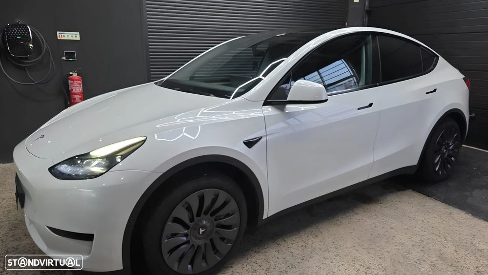 Tesla Model Y Standard - 7