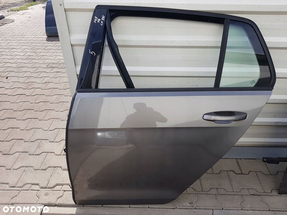 Volkswagen Golf VII 2013 Tył strona lewa Drzwi tylne