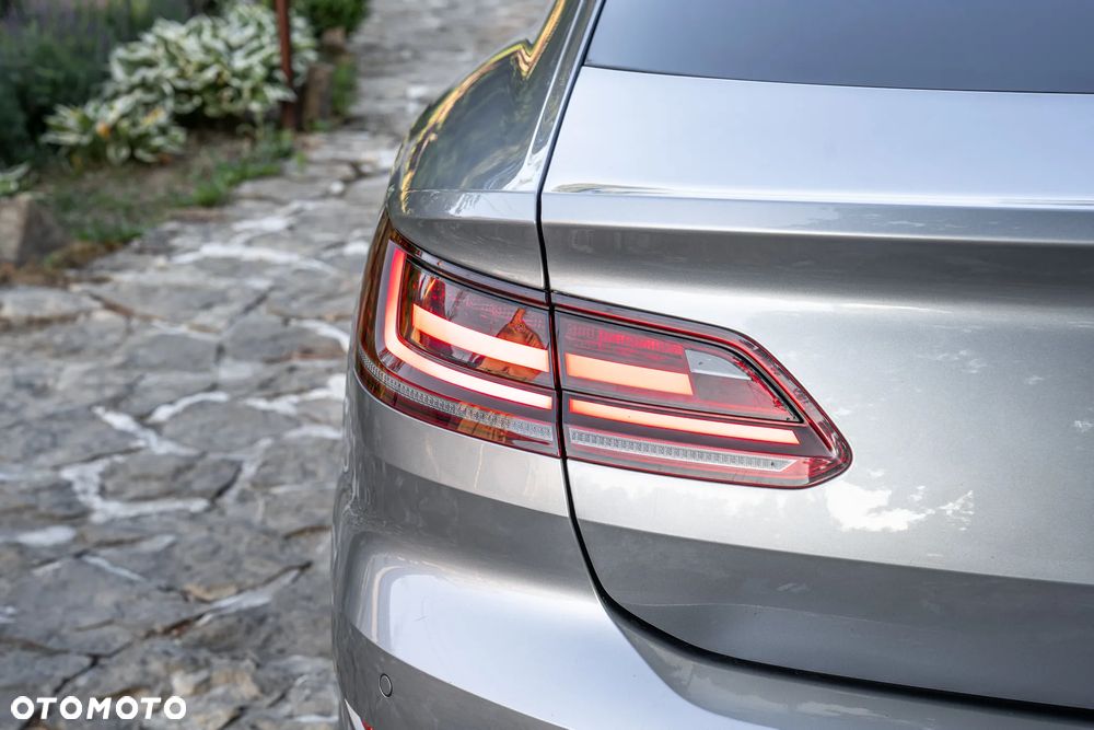 Volkswagen Arteon 2.0 TDI SCR DSG - 16