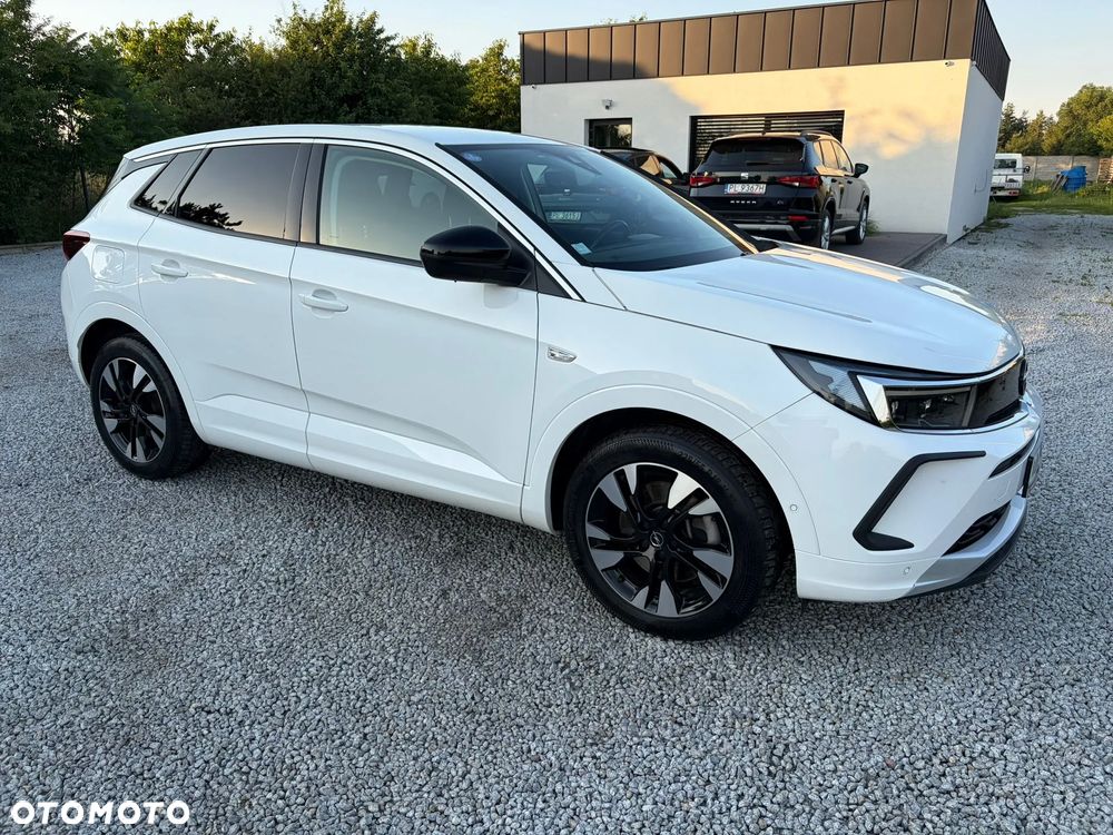 Opel Grandland 1.6 DI Automatik Business Elegance - 17