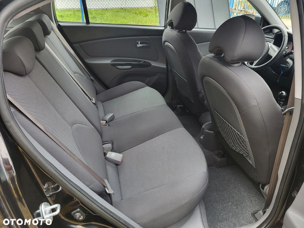 Kia Rio 1.4 Spirit - 16