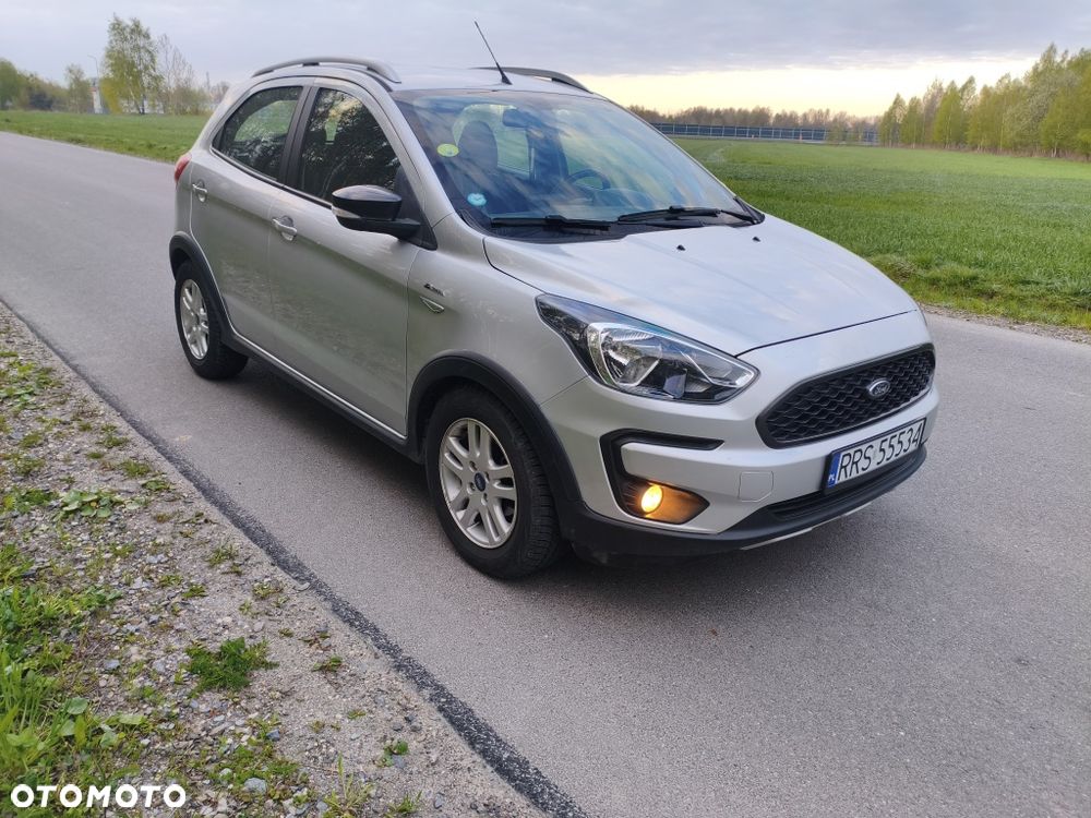 Ford Inny - 2